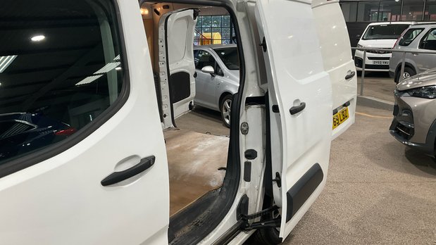 Vauxhall Combo SWB L1H1 Low Roof Sportive 2000 Air Con Sensors EURO 6 NO VAT 8