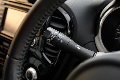 Nissan Juke TEKNA XTRONIC 16