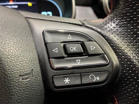 MG ZS 1.5 VTi-TECH Exclusive Euro 6 (s/s) 5dr 33