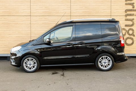 Ford Tourneo Courier TITANIUM 13