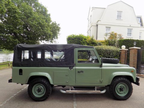 Land Rover Defender 110 2.5 Diesel 53