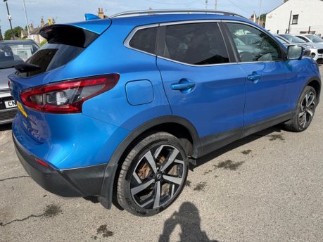 Nissan Qashqai DIG-T TEKNA 16