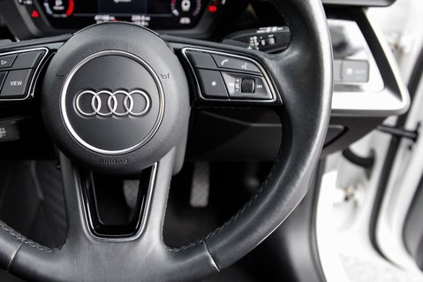 Audi A3 SPORTBACK TFSI TECHNIK MHEV 19