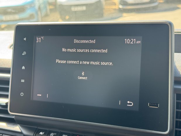 Renault Trafic AUTO SWB L1H1 Low Roof Business SL29 Air Con Sensors EURO 6 30