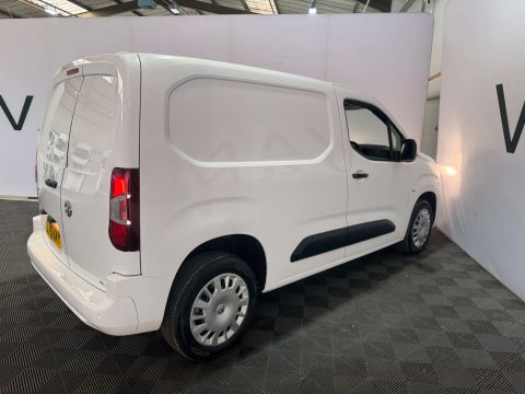 Vauxhall Combo 1.5 Combo 2300 Sportive S/S 10