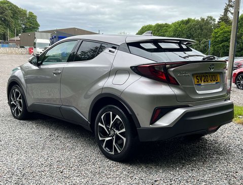 Toyota C-HR 1.8 C-HR Design HEV CVT 5dr 9