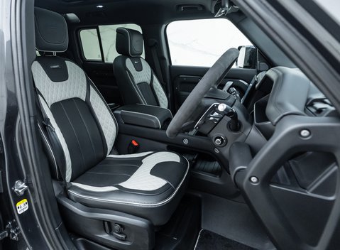 Land Rover Defender 110 V8 Carpathian Edition OVERFINCH 14