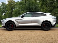 Aston Martin DBX V8 8