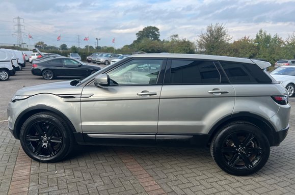 Land Rover Range Rover Evoque 2.2 SD4 PURE TECH 10