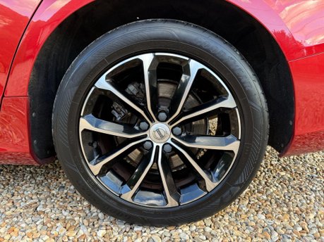 Volvo V60 2.0 D4 Momentum Pro Auto Euro 6 (s/s) 5dr 12