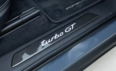 Porsche Cayenne Turbo GT 23