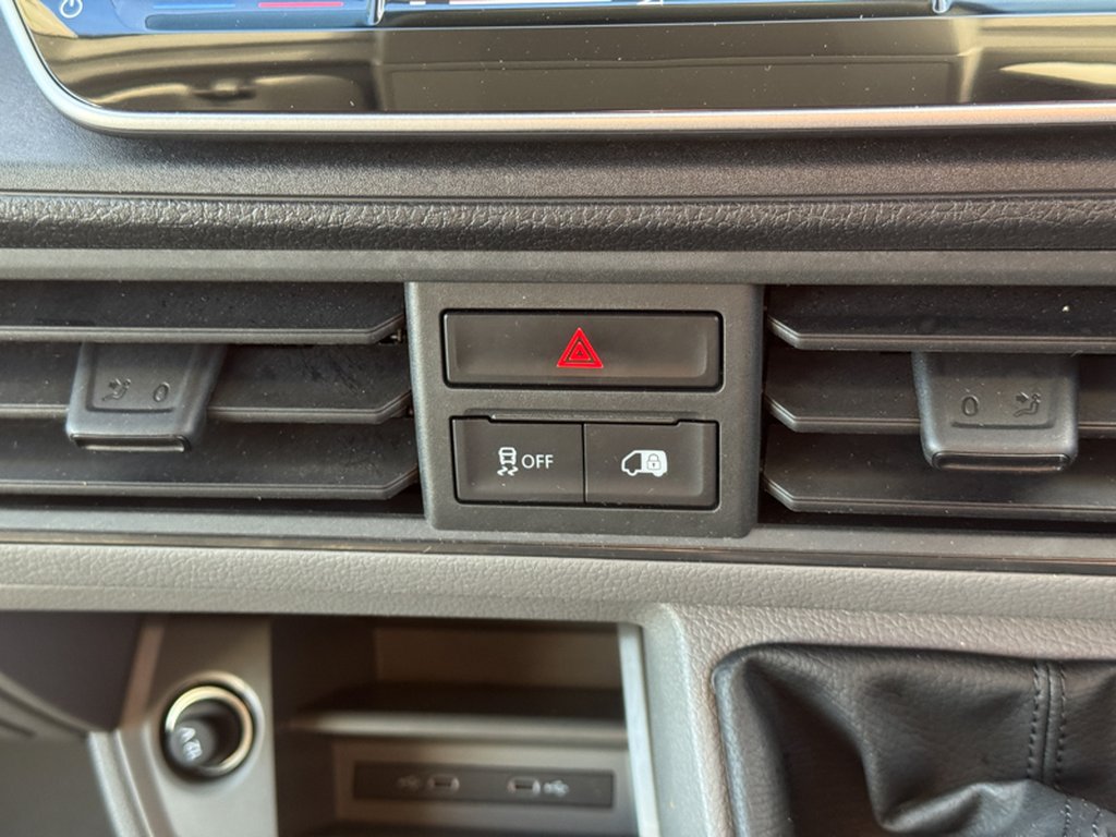 2024 Volkswagen Crafter LWB L3H2 High Roof Commerce Plus Cr35 Air Con Sensors EURO 6 — thumbnail 39 of 51
