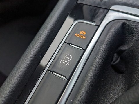 Volkswagen Golf GT TSI ACT BLUEMOTION TECHNOLOGY DSG 28