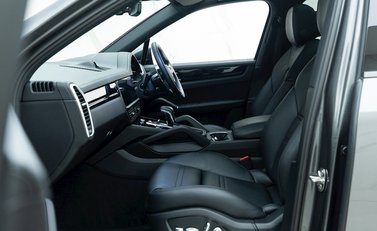 Porsche Cayenne E-Hybrid 14