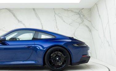 Porsche 911 (992) GT3 Touring 22