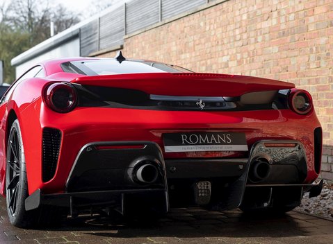 Ferrari 488 Pista 22