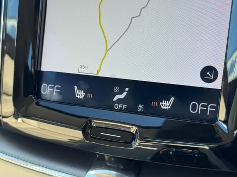 Volvo XC60 2.0 D4 Momentum Auto AWD Euro 6 (s/s) 5dr 17