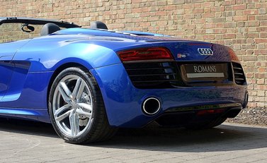 Audi R8 V10 Spyder 15