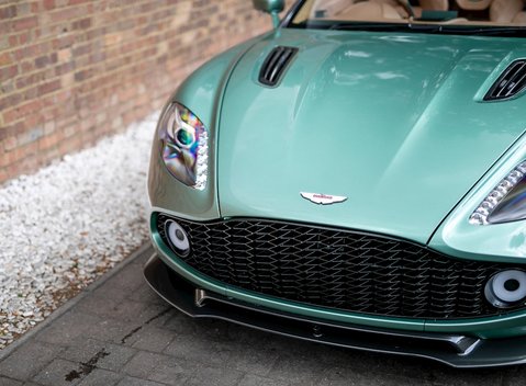 Aston Martin Zagato Vanquish Speedster 22