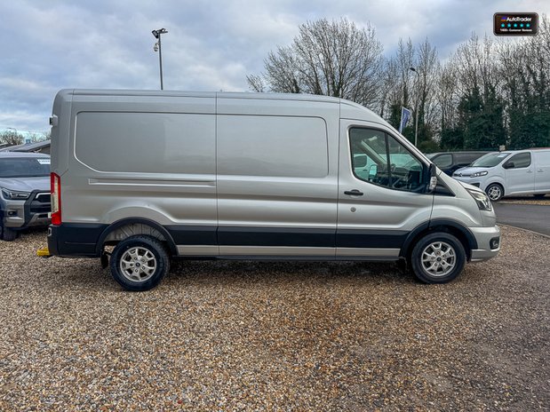 Ford Transit LWB L3H2 Med Roof Limited 350 Camera Cruise SELECT 39