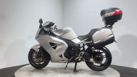Triumph Sprint 2006 36K FULL LUGGAGE NEW MOT WARRANTY VERY CLEAN TOURER 4