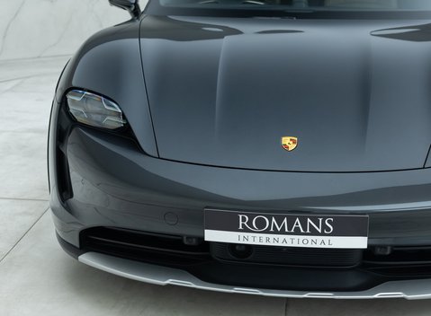 Porsche Taycan 4S Cross Turismo 29