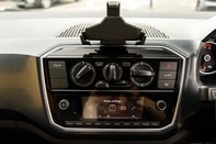 Volkswagen Up BLACK EDITION 22