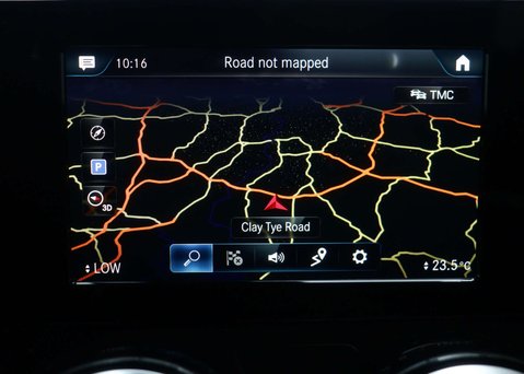 Mercedes-Benz GLB 1.3 GLB200 AMG Line SUV 5dr Petrol 7G-DCT Euro 6 (s/s) (163 ps) 23