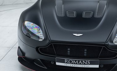 Aston Martin V12 Vantage S 27