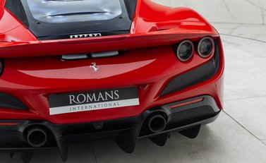 Ferrari F8 Tributo 31