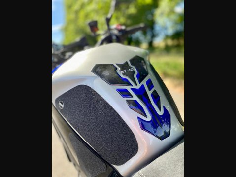 Yamaha MT-10 1000 SP Hyper-naked Euro 5 13