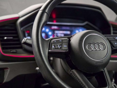 Audi A1 1.5 A1 Sportback 35 TFSI S Line Style Edition Semi-Auto 5dr 25