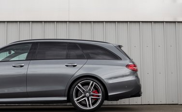 Mercedes-Benz E Class E63 S Estate 31