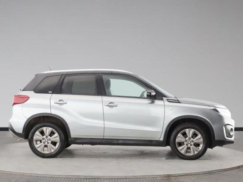 Suzuki Vitara SZ-T 4