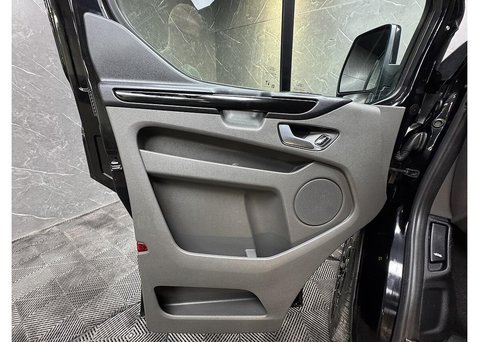 Ford Transit Custom 2.0 320 EcoBlue Limited Crew Van Double Cab 5dr Diesel Manual L2 H1 Euro 6 51
