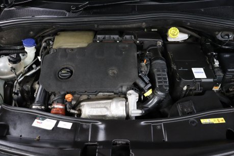Peugeot 2008 BLUEHDI ALLURE 44