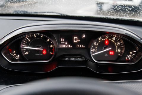 Peugeot 208 PURETECH S/S ALLURE 14