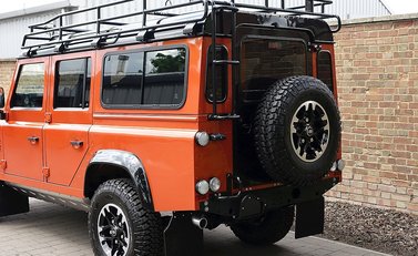 Land Rover 110 Adventure 19