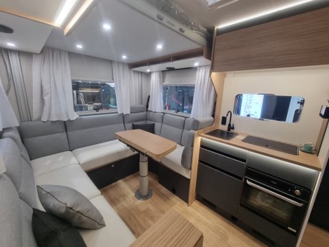 Pilote P720U Evidence 2026 MODEL 5