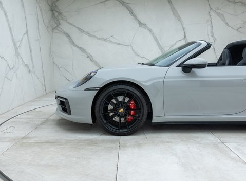Porsche 911 Targa 4S (992) 39