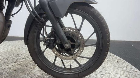 Honda CB GLR 125 2017 GOOD RUNNING PROJECT BIKE SPARES OR REPAIR 125CC 12