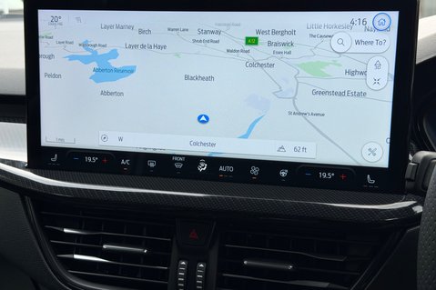 Ford Focus ST -PAN ROOF -PARKING/PERFORMANCE/ASSIST PACKS -HUD -B&O - MEAN GREEN 46