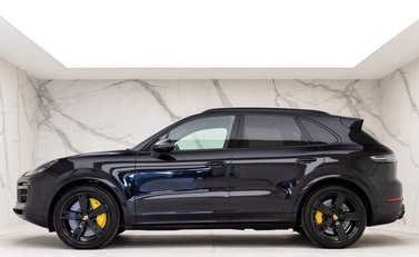 Porsche Cayenne TURBO S 3