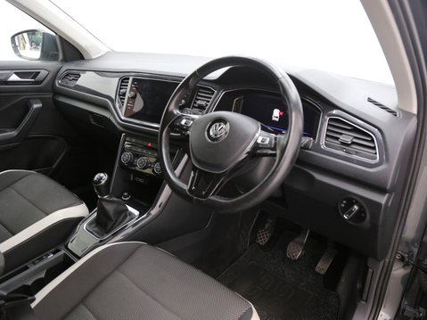 Volkswagen T-Roc 1.5 TSI EVO SEL Euro 6 (s/s) 5dr 21