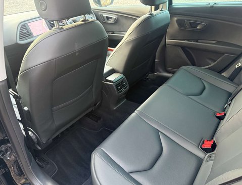SEAT Leon 2.0 Leon Xcellence Luxury TSi Semi-Auto 5dr 42