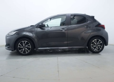 Toyota Yaris 1.5 Yaris Design HEV CVT 5dr 8