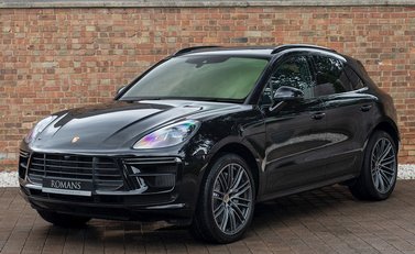 Porsche Macan Turbo 6