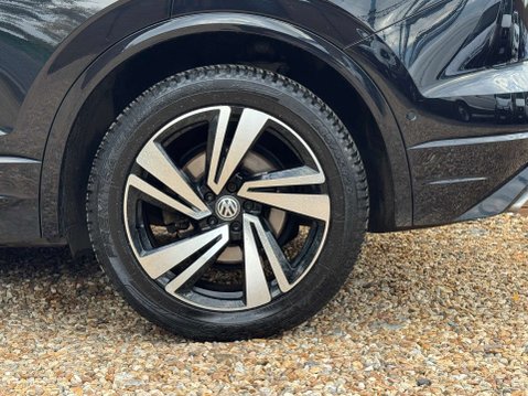 Volkswagen Touareg 3.0 Touareg V6 R-Line Tech TDI Auto 4WD 5dr 14