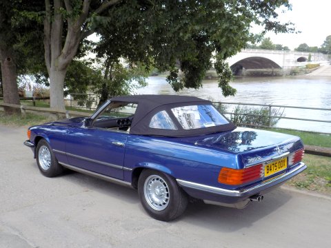 Mercedes-Benz SL Series 380 SL 5