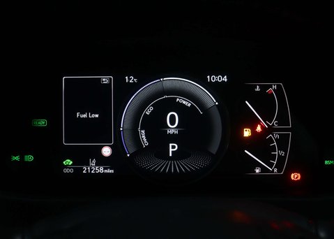 Lexus Ux 2.0 UX 250H F Sport Design 4x2 CVT 5dr 17